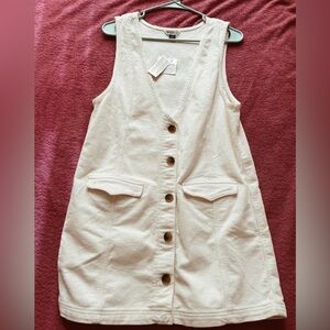 Cute fall dress and brand new!🍂